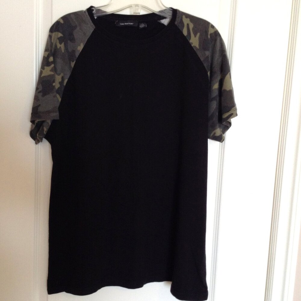 Cedar Wood State Men's Short Sleeve T-Shirt Top Size L Camouflage Casual